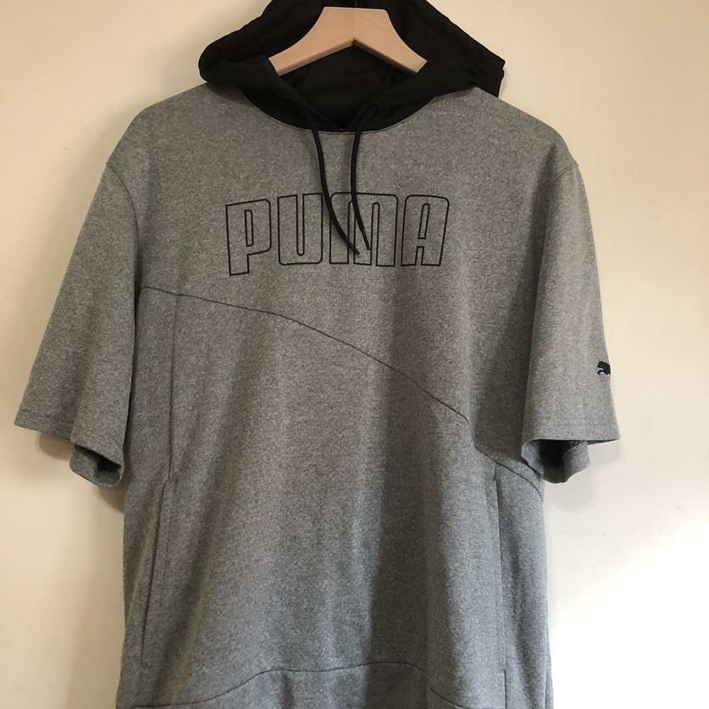 Puma training hoodie for men with side pockets